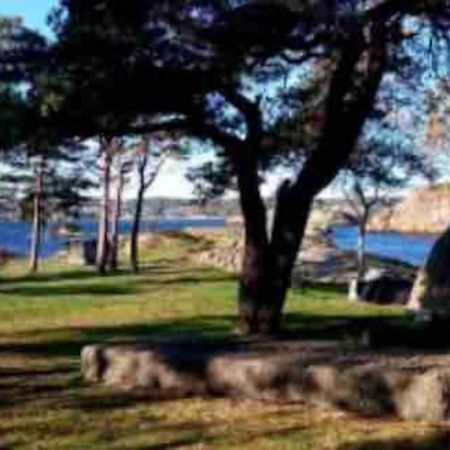 Idyllisk Lite Anneks Med Enestaende Uteplass Larvik Luaran gambar